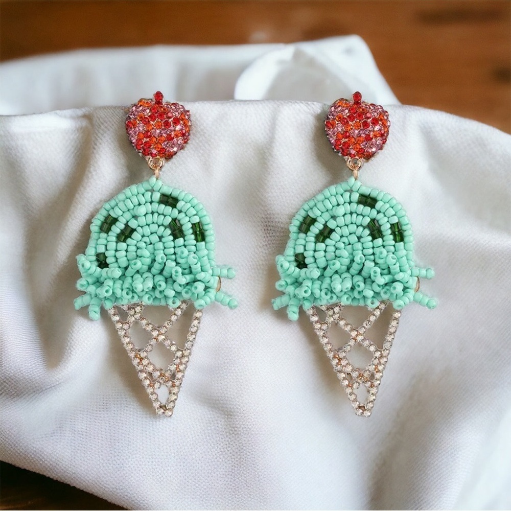 Brand New Sweet & Sparkly Rhinestone and Beaded Ice Cream Earrings - NWT! 🍦💖